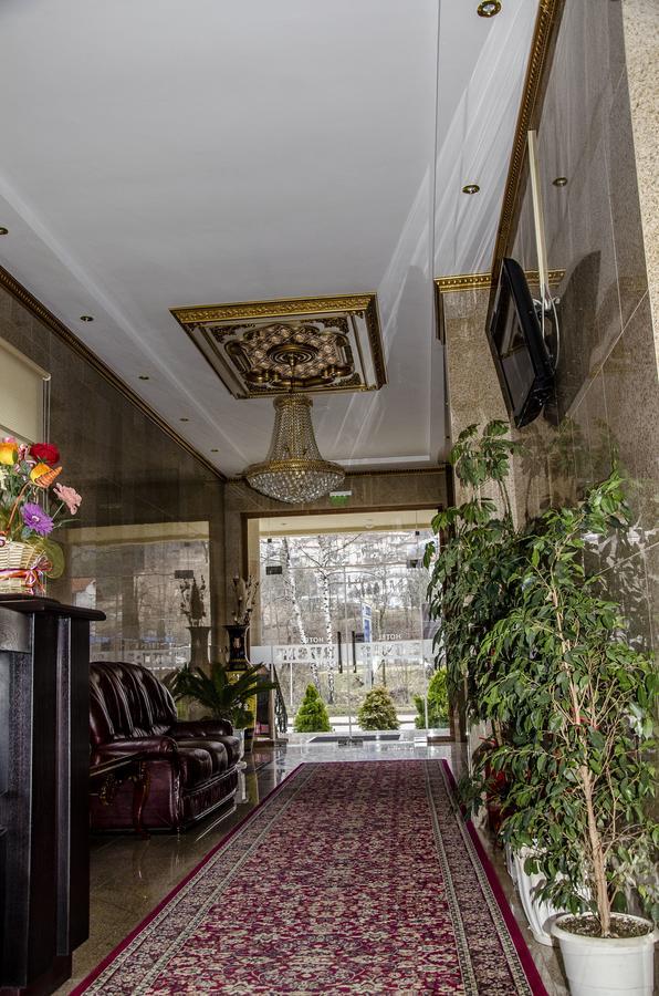 Rubis Hotel Rudozem エクステリア 写真